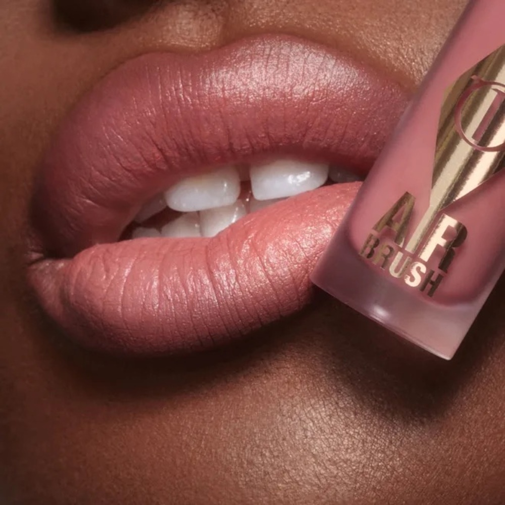 ‘Pillow Talk Blur’ Airbrush Flawless Lip Blur - Picture 3 of 11